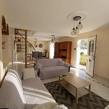 Maison Avec Jardin Et Piscine Privee