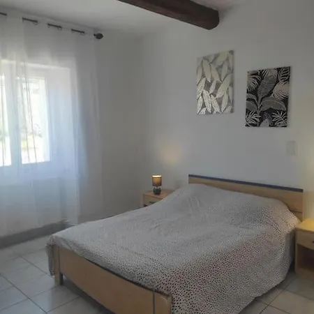 Maison Avec Jardin Et Piscine Privee *
