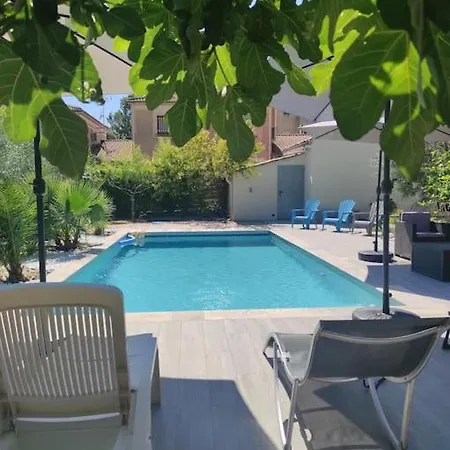 Maison Avec Jardin Et Piscine Privee *